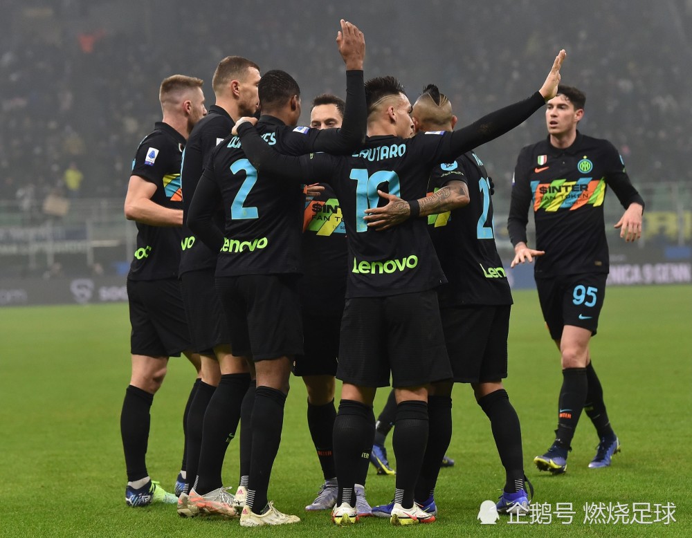 关于英格兰险胜国际米兰，本泽马统治全场的信息