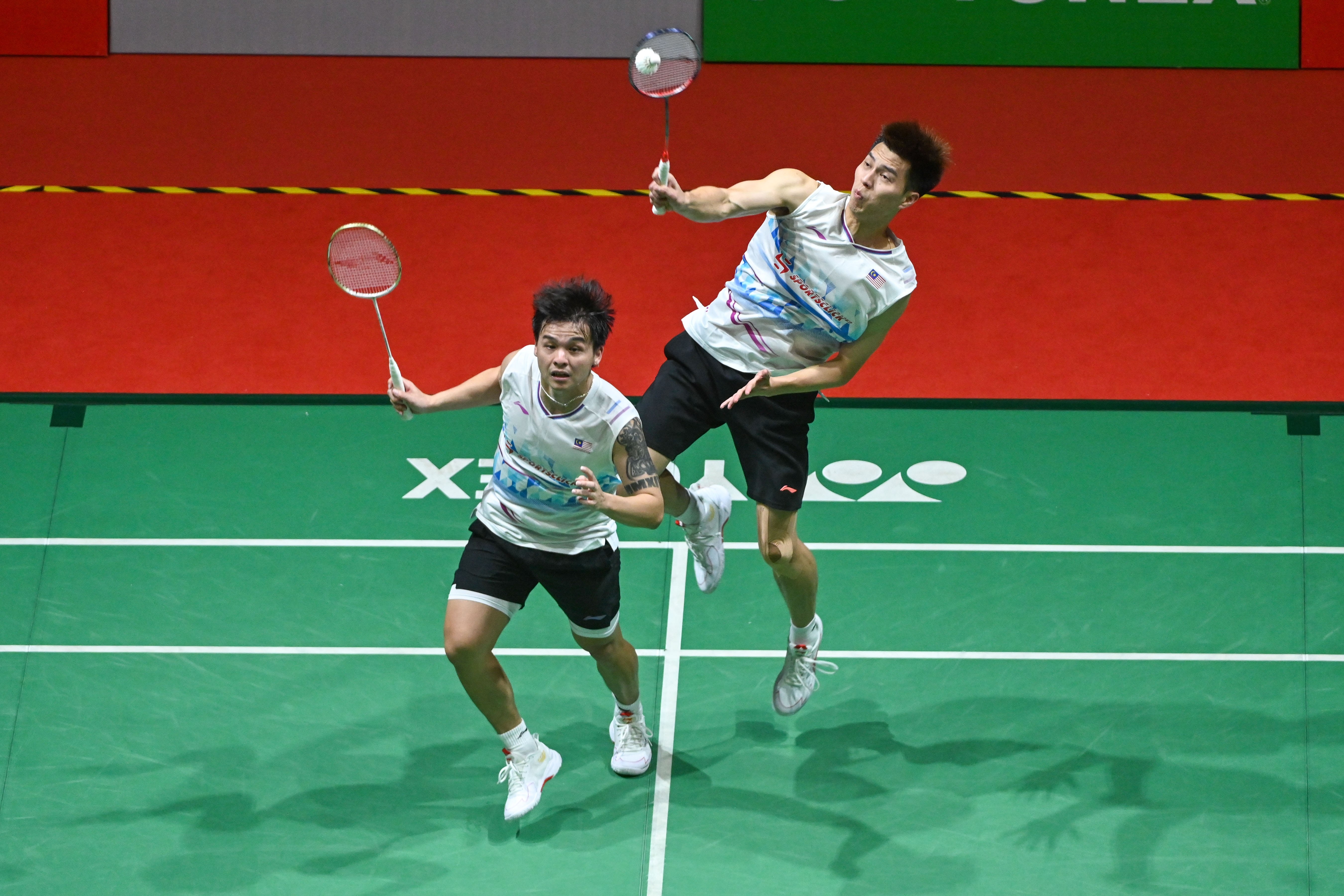 马来西亚羽毛球队鏖战印尼羽毛球队，谌龙统治全场的简单介绍
