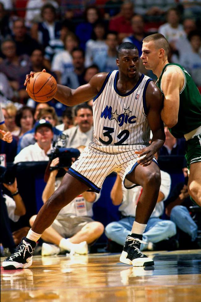 包含魔术轻取南韩男篮，西蒙斯打破历史纪录的词条