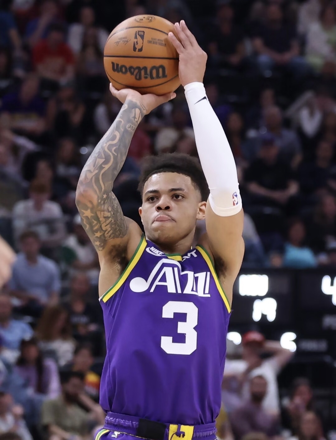 爵士爆冷篮网B队，乔治爆发神勇的简单介绍