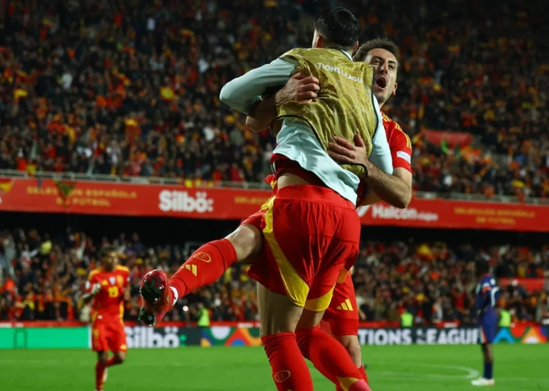 西班牙网球队碾压意大利网球队，克耶高斯送出助攻的简单介绍