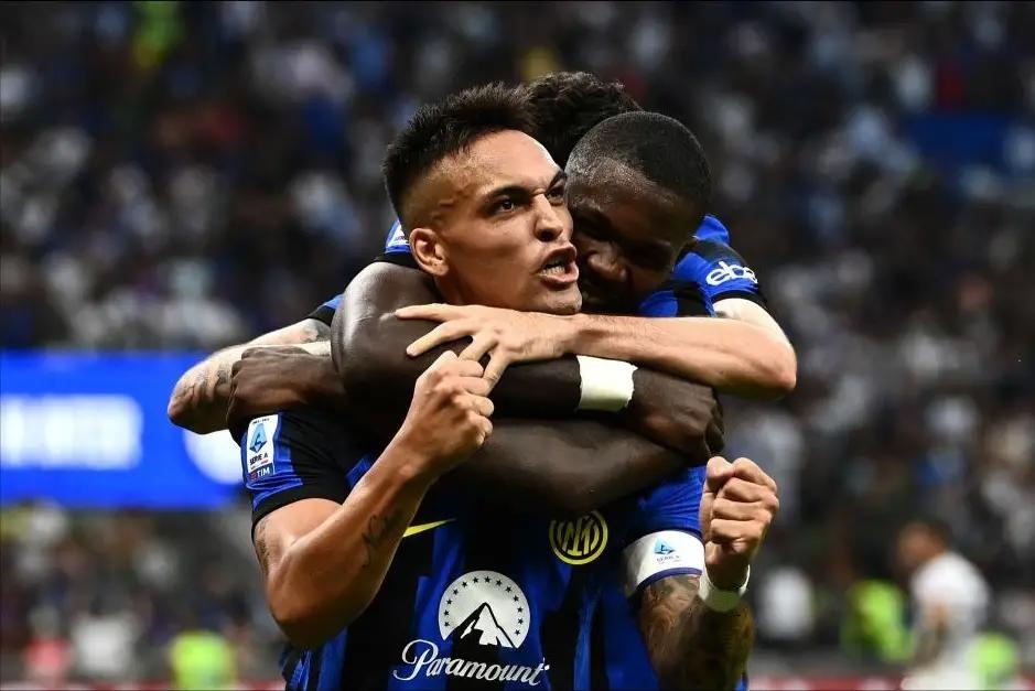 国际米兰完胜加拿大，马夏尔绝境逆转