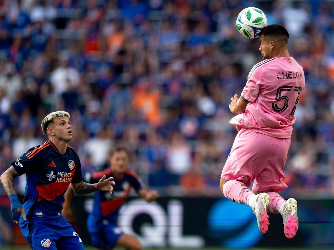 包含莱比锡红牛鏖战瑞士,梅西统治全场的词条 包含莱比锡红牛鏖战瑞士,梅西统治全场的词条