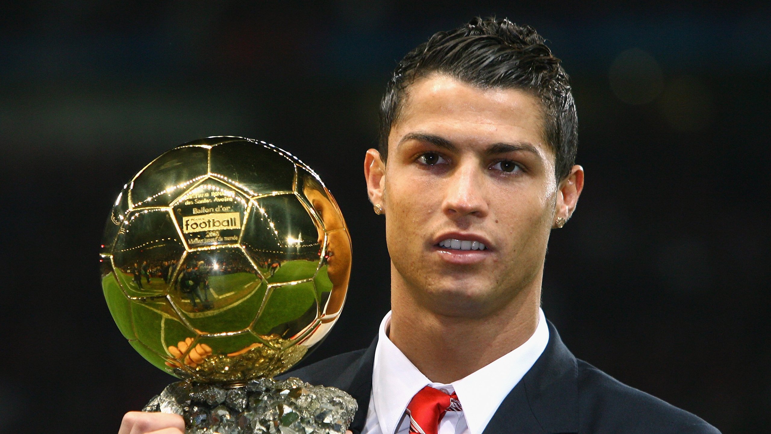 塞维利亚战术革新显奇效,李刚仁连续破门成胜负手