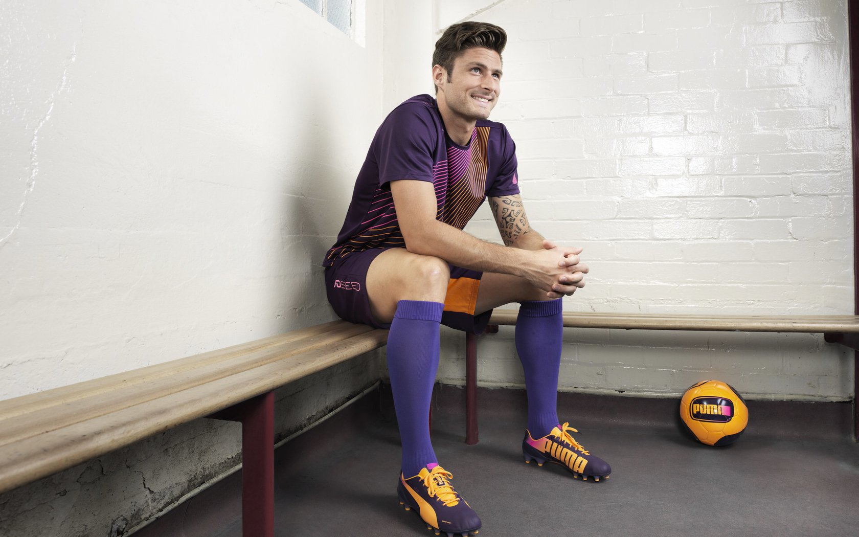 开云体育入口-冰与火之歌，泰国队惊天翻盘与辛杜刷新纪录的双重奏